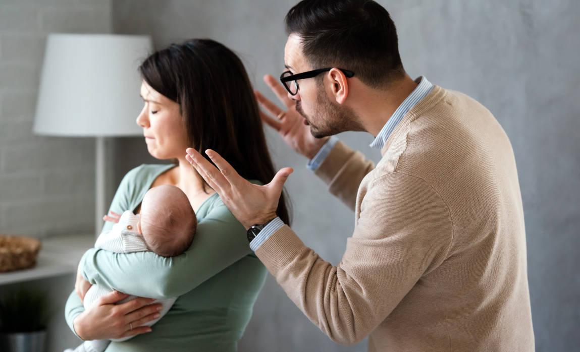 Pasangan suami istri terlibat konflik setelah punya anak