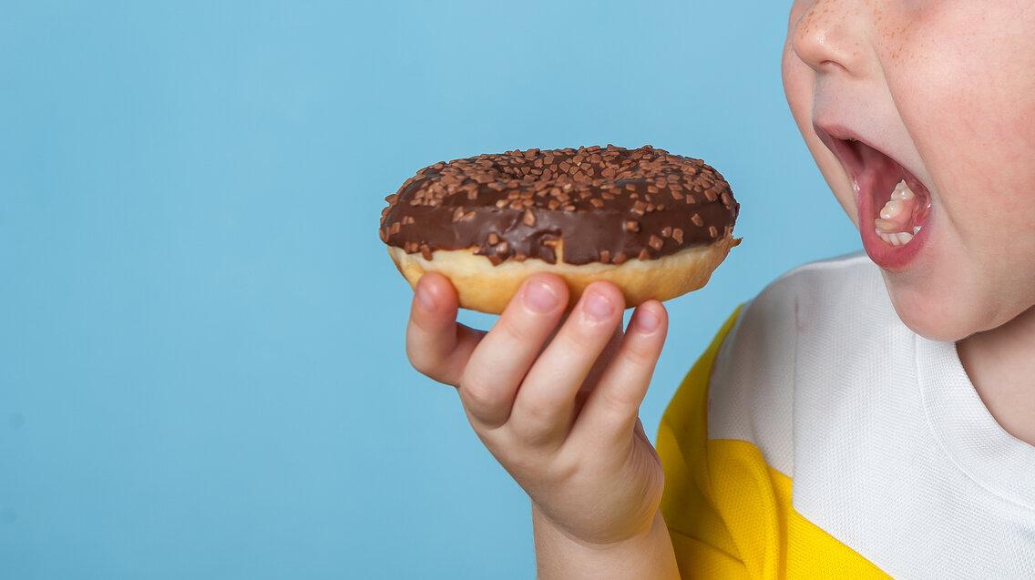 Bahaya Kafein pada Cokelat yang Mengintai Anak-anak